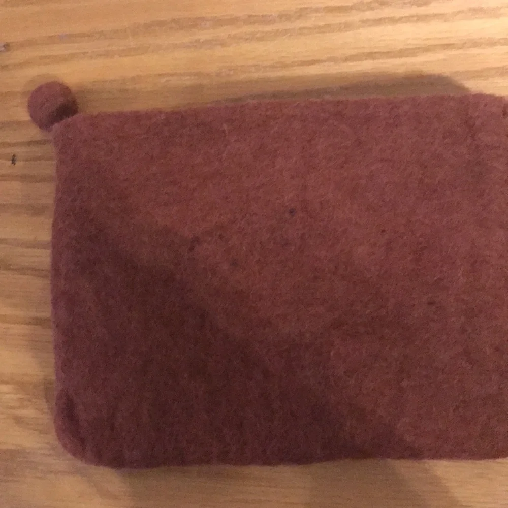 Handcrafted Floral Felt Wallet - Picture 3 of 3
